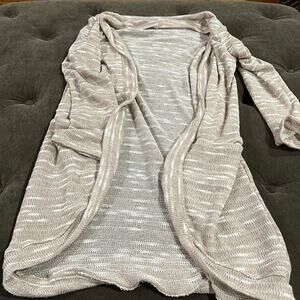 Splendid lightweight sweater size medium
